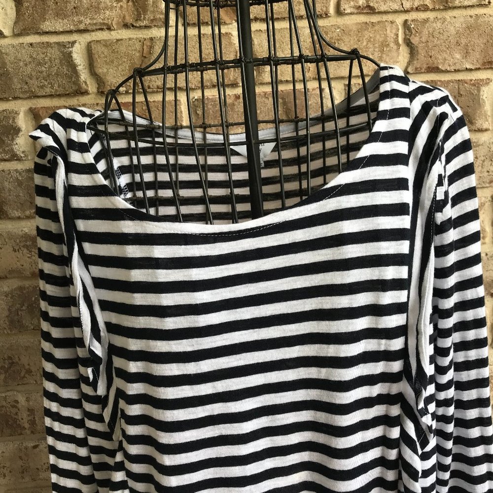 Crown & Ivy Curvy Long Sleeve Top Black White 0X - Picture 2 of 13
